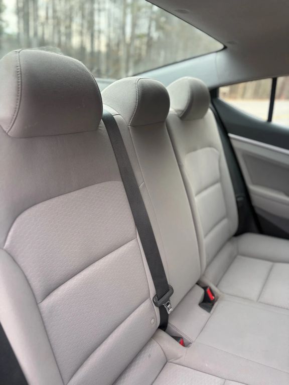 2019 Hyundai Elantra SEL - Photo 12