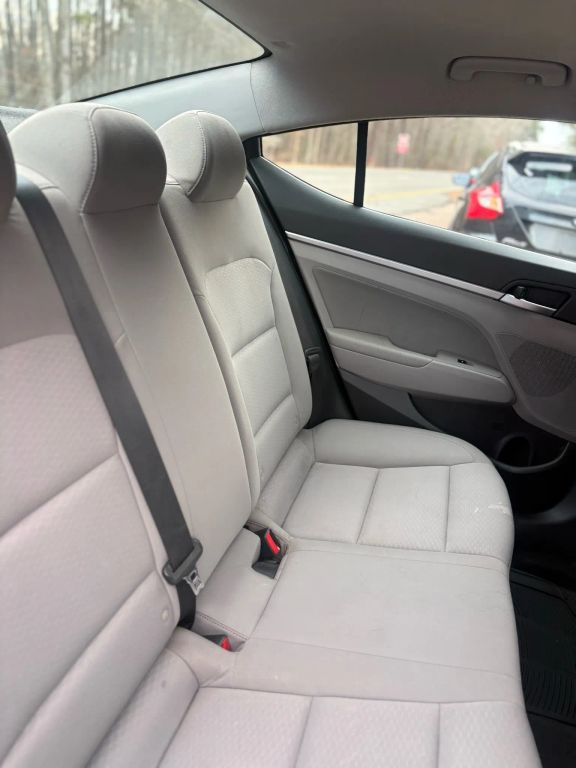 2019 Hyundai Elantra SEL - Photo 20