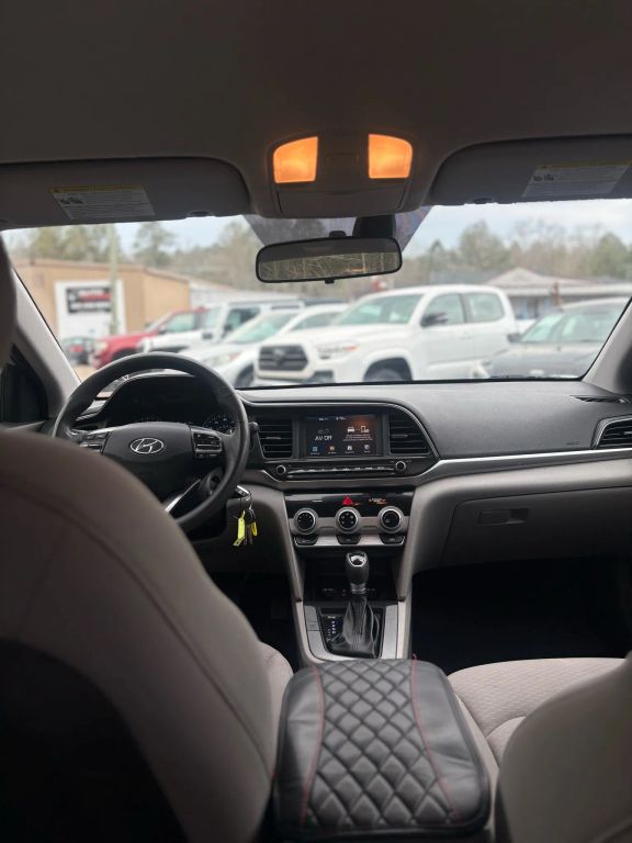 2019 Hyundai Elantra SEL - Photo 21