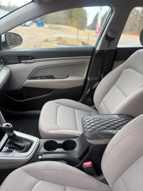 2019 Hyundai Elantra SEL - Photo 27
