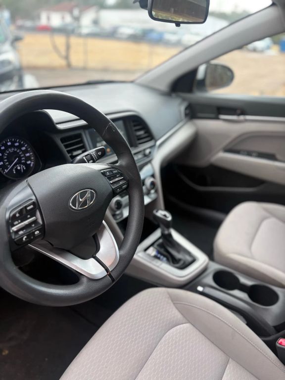 2019 Hyundai Elantra SEL - Photo 29