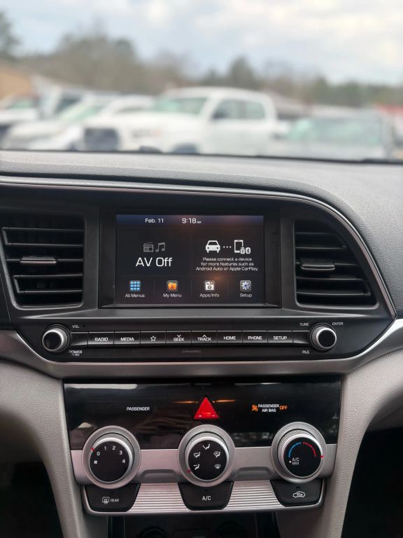 2019 Hyundai Elantra SEL - Photo 31