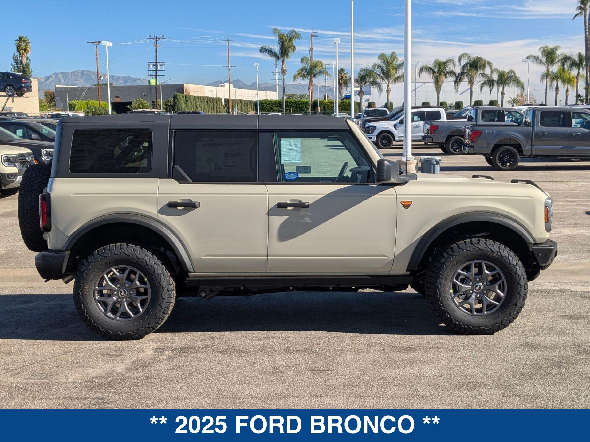 2025 Ford Bronco 4-Door Badlands - Photo 6