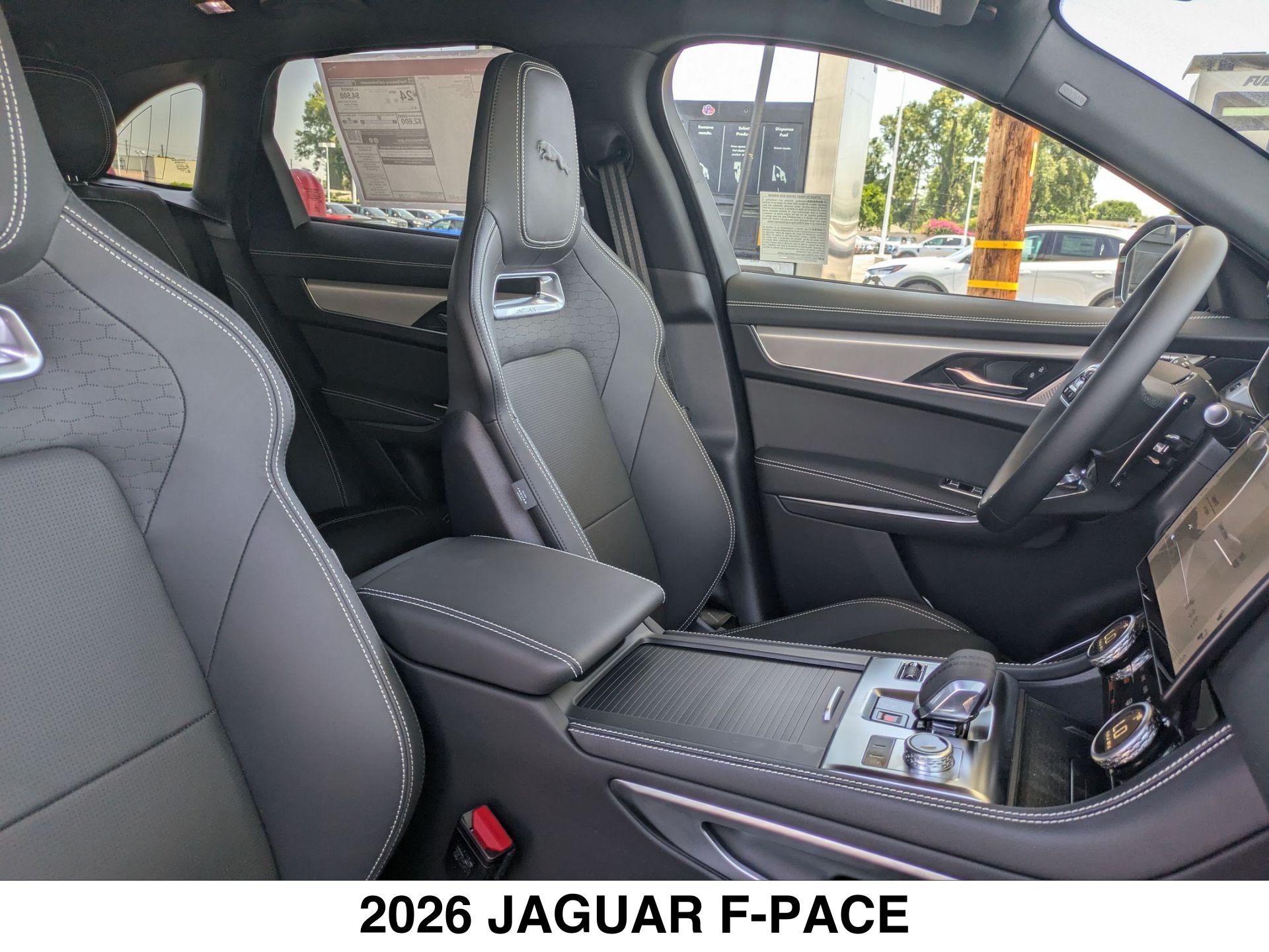 2026 Jaguar F-Pace R-Dynamic S - Photo 13