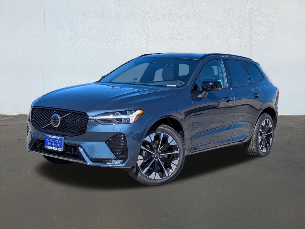 2026 Volvo XC90 B6 Core Bright AWD