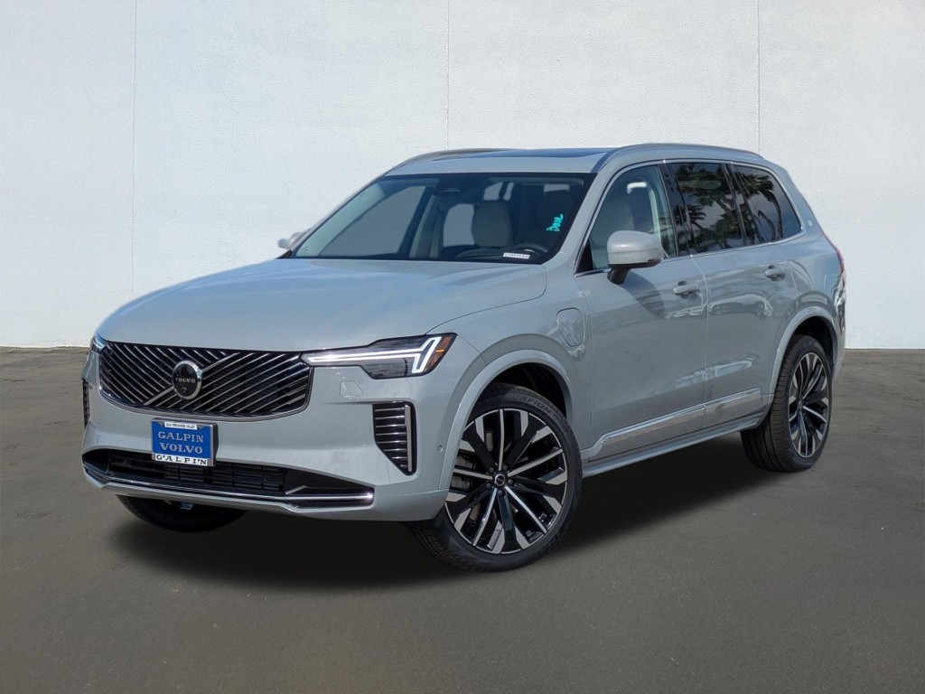 2026 Volvo XC90 Recharge Plug-In Hybrid T8 Ultra Bright