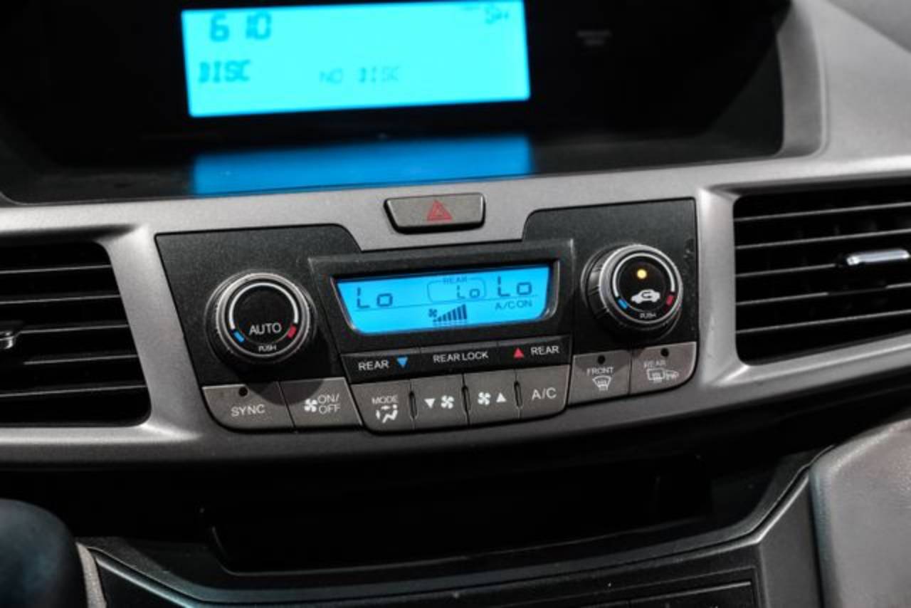 2011 Honda Odyssey EX - Photo 22