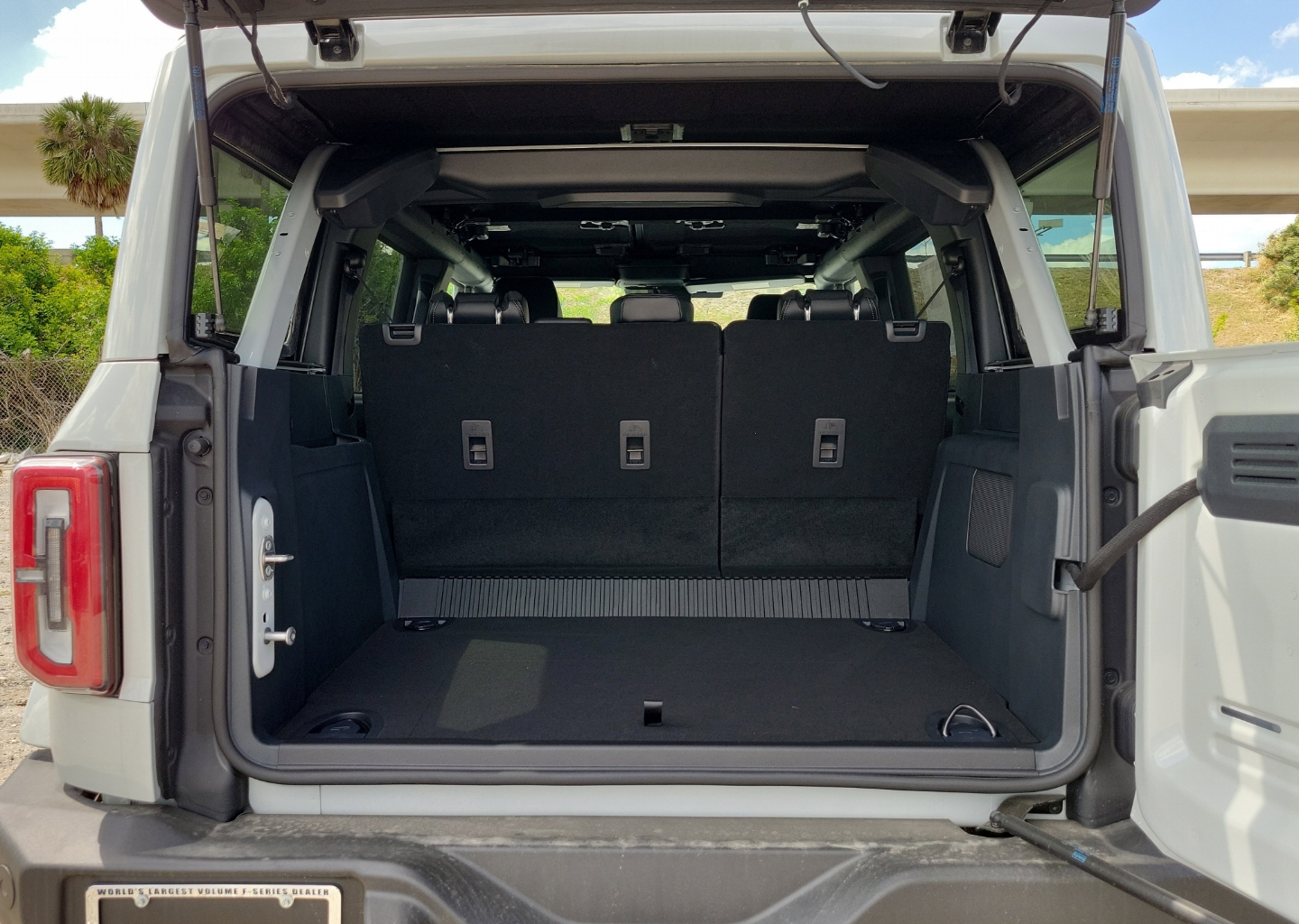 2026 Ford Bronco 4-Door Outer Banks - Photo 10