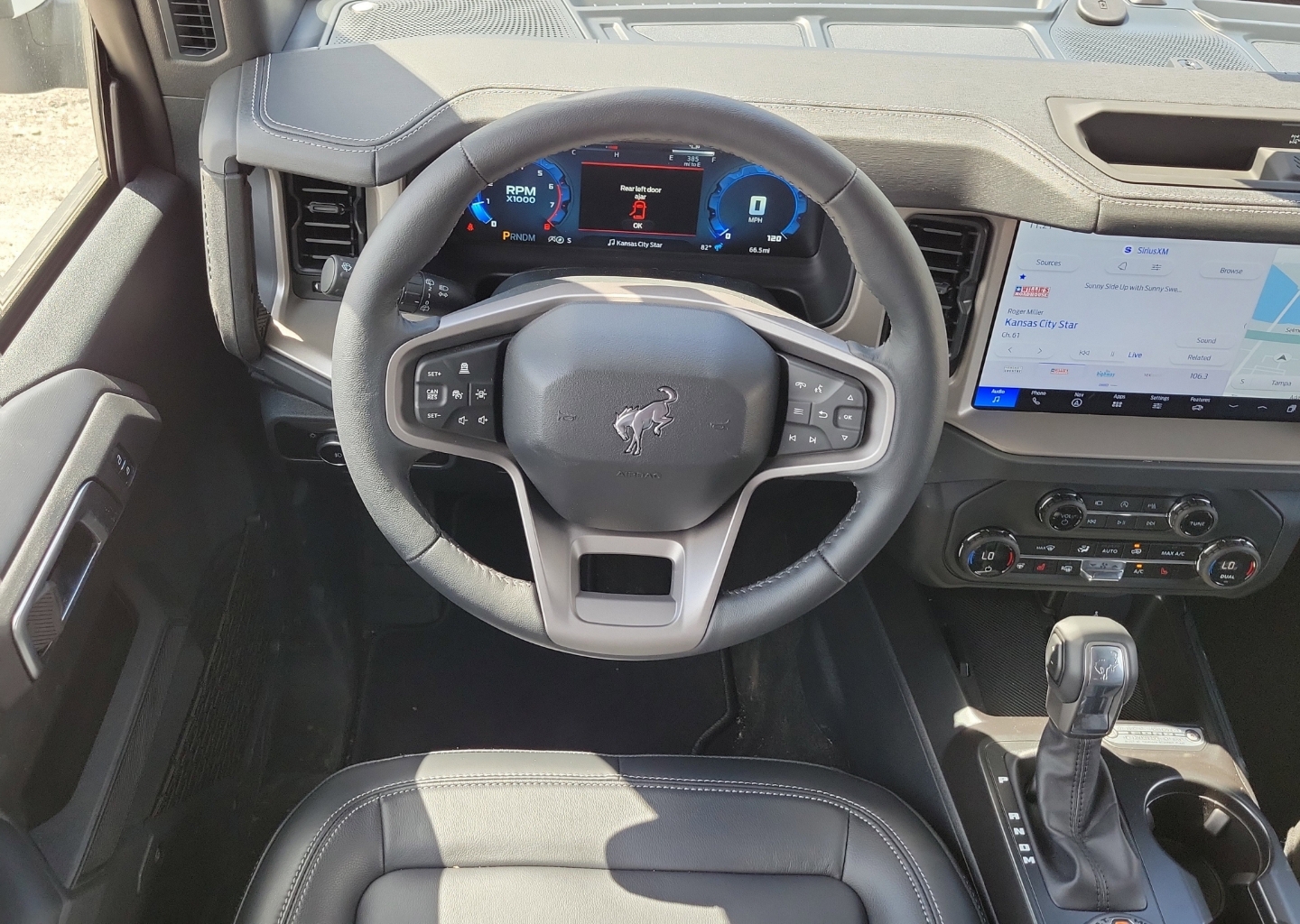 2026 Ford Bronco 4-Door Outer Banks - Photo 15
