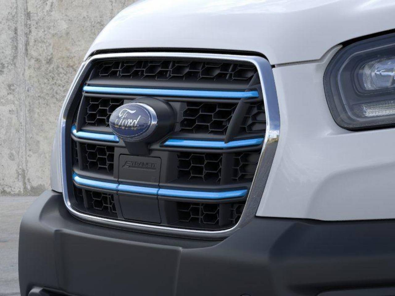 2025 Ford E-Transit Cargo Van Base - Photo 17