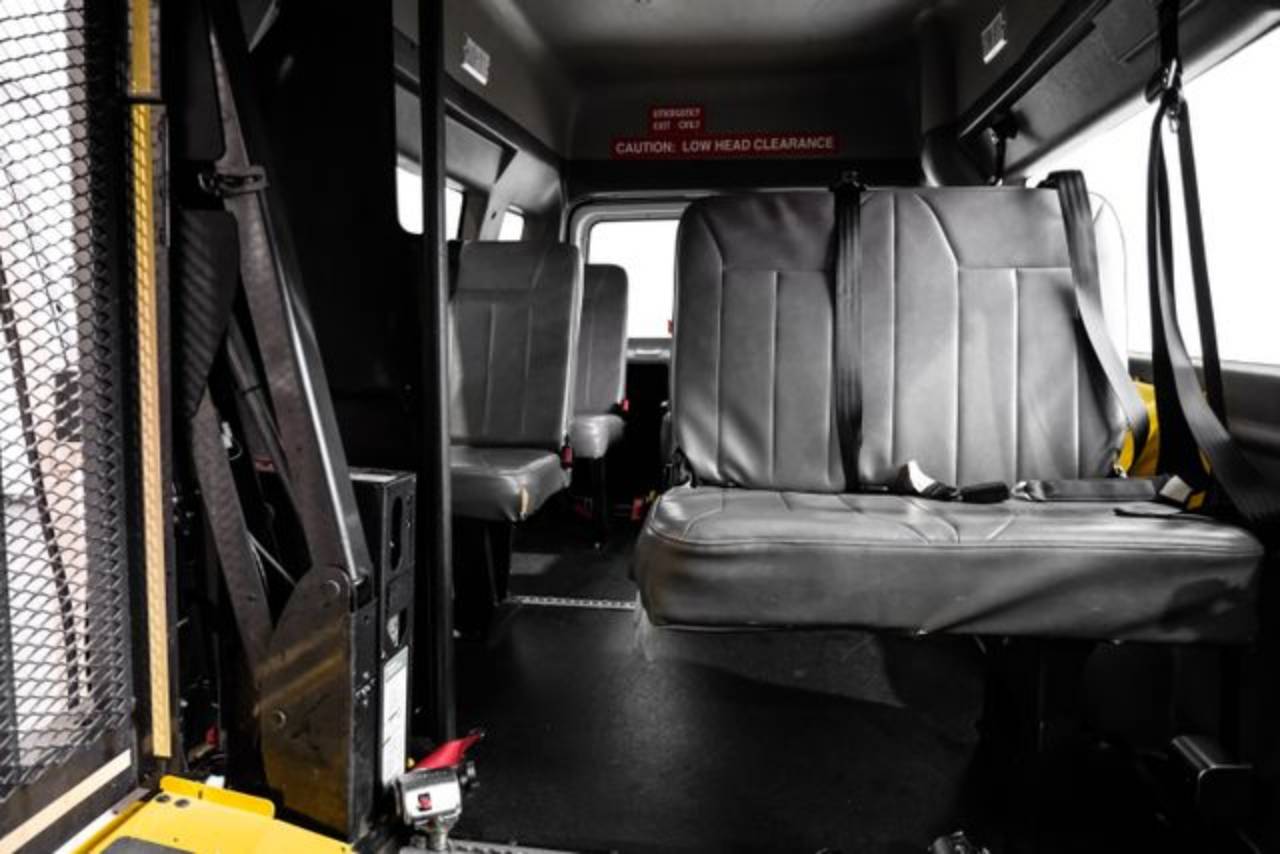 2012 Ford E-Series Econoline Van Commercial - Photo 31