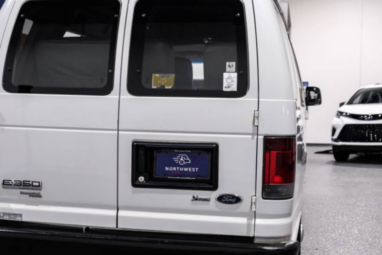 2012 Ford E-Series Econoline Van Commercial - Photo 42