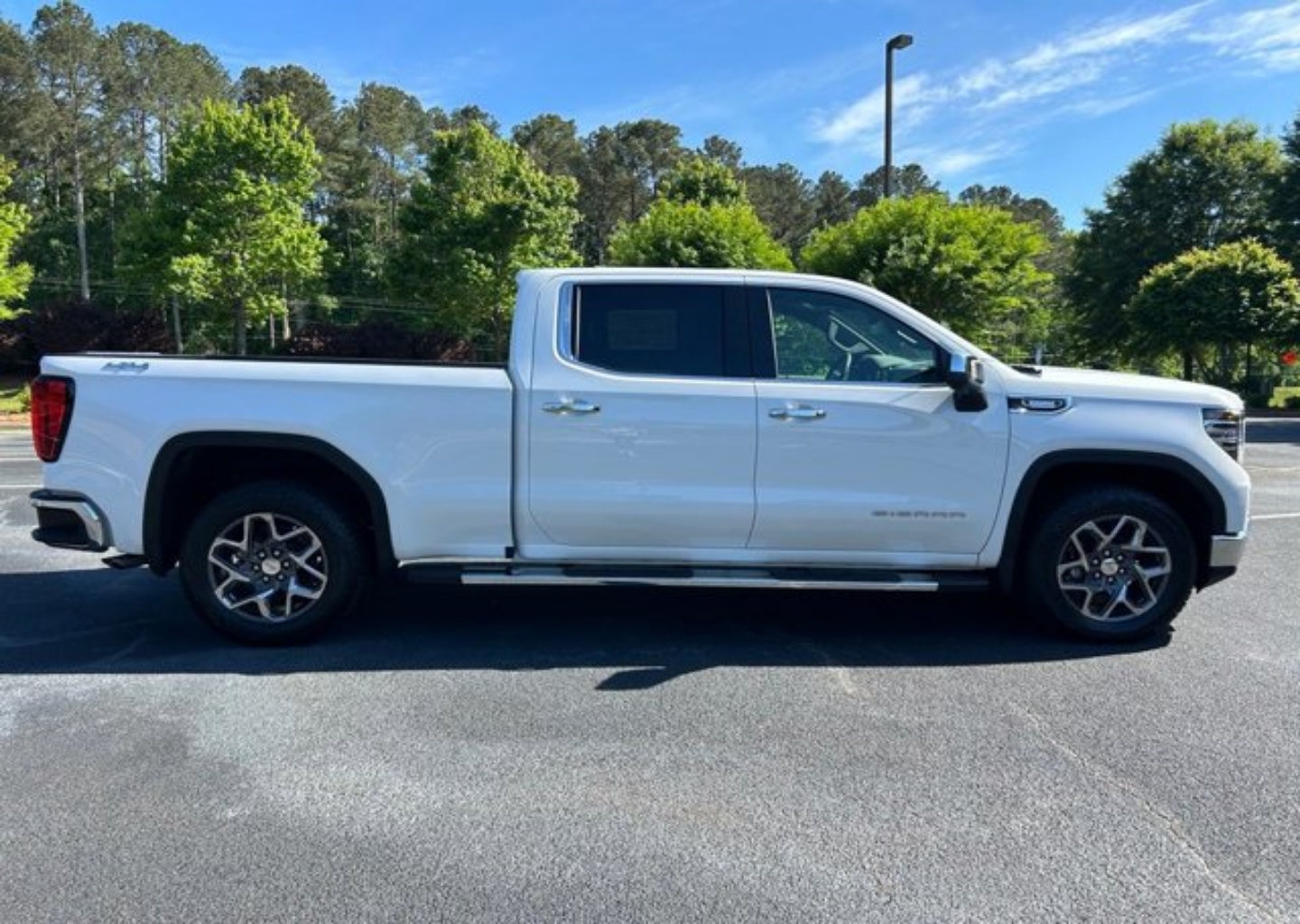 2026 GMC Sierra 1500 SLT - Photo 22