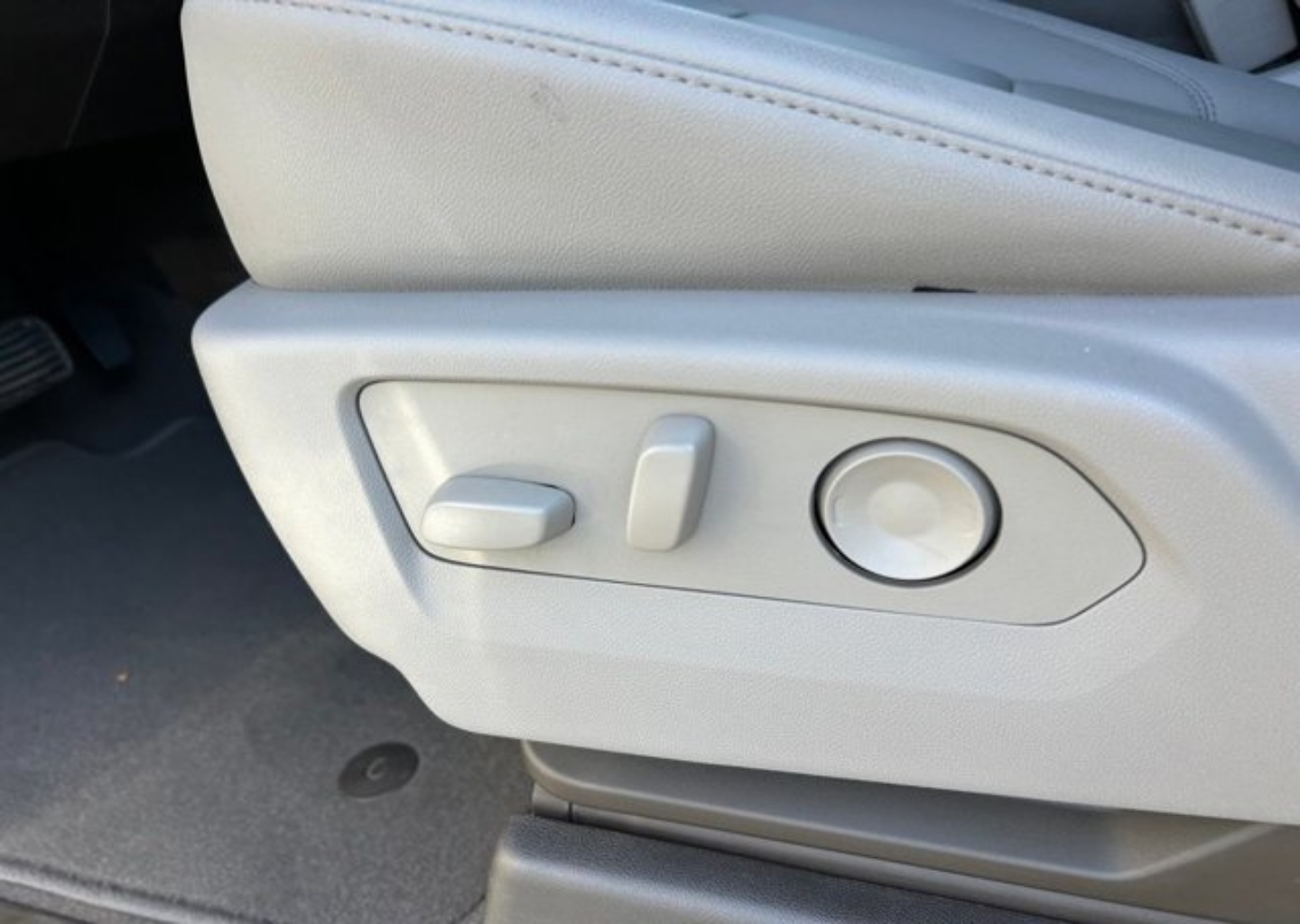 2026 GMC Sierra 1500 SLT - Photo 53