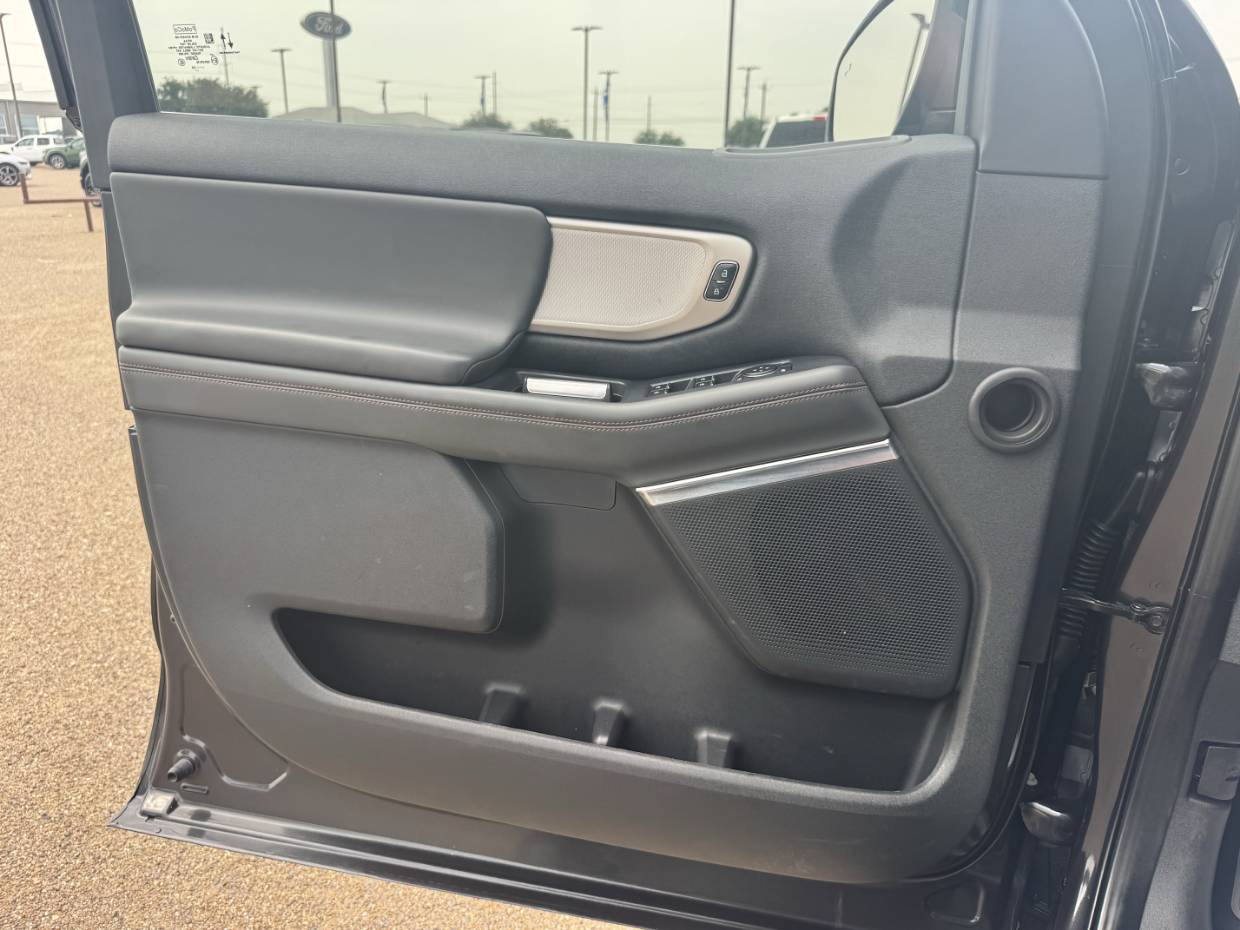 2025 Ford Expedition Active - Photo 19