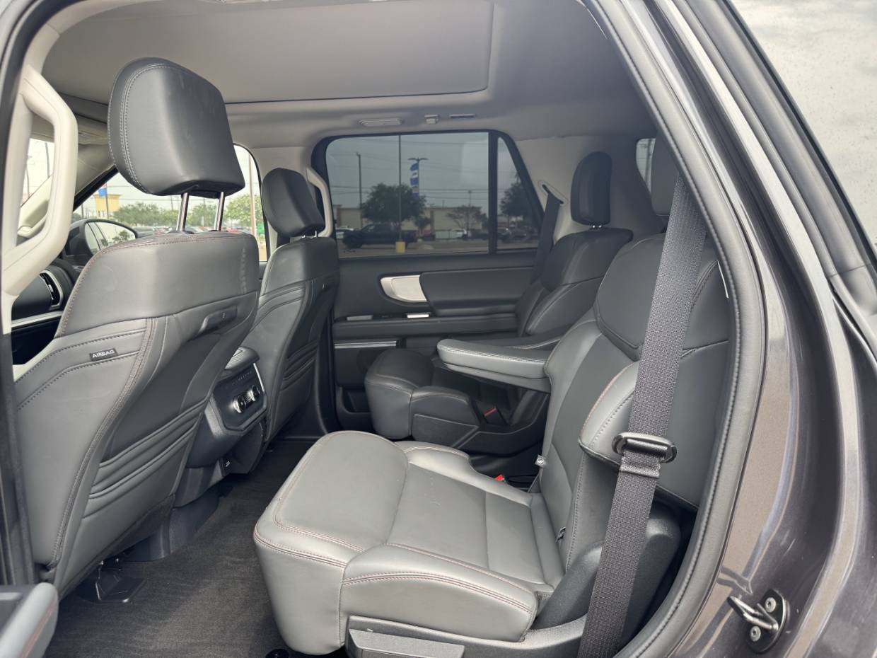 2025 Ford Expedition Active - Photo 24