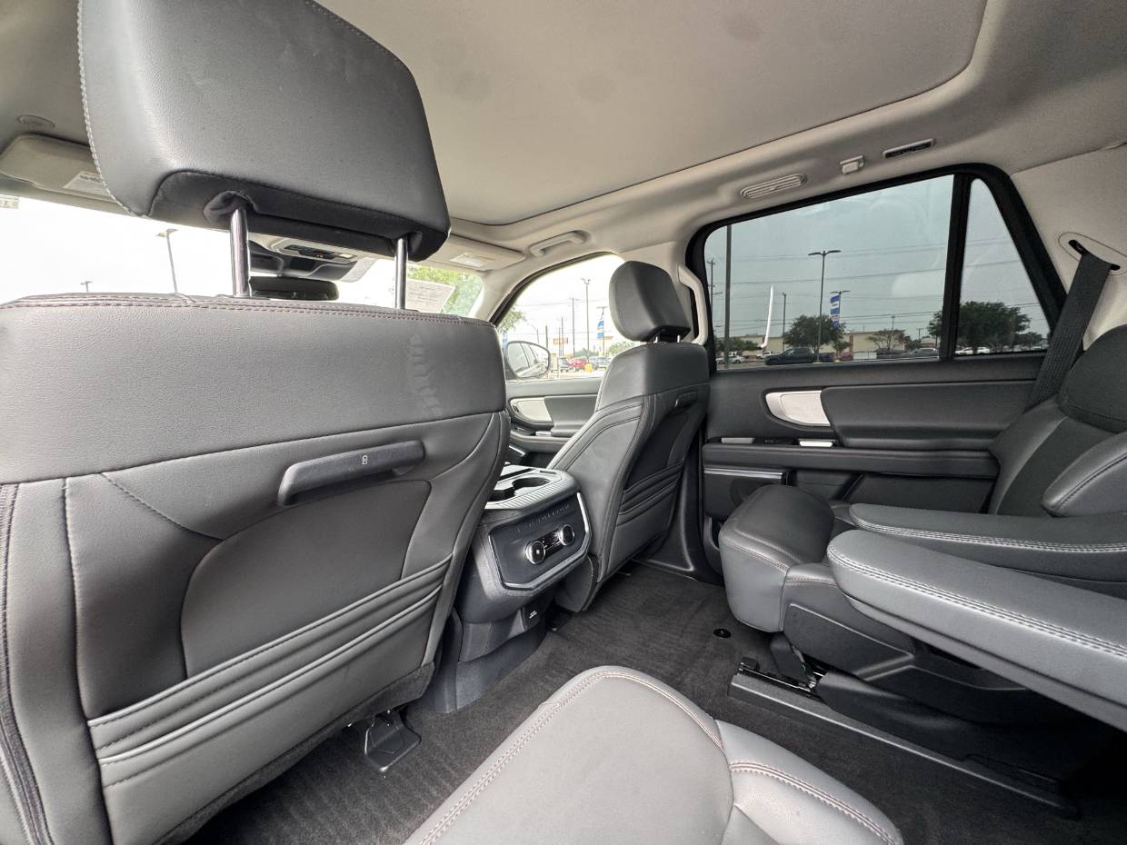 2025 Ford Expedition Active - Photo 26