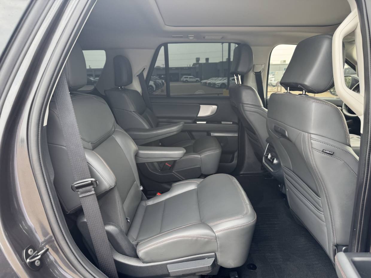 2025 Ford Expedition Active - Photo 30