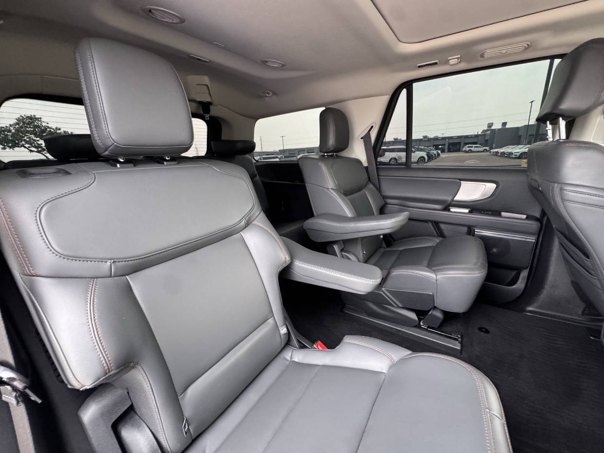 2025 Ford Expedition Active - Photo 31