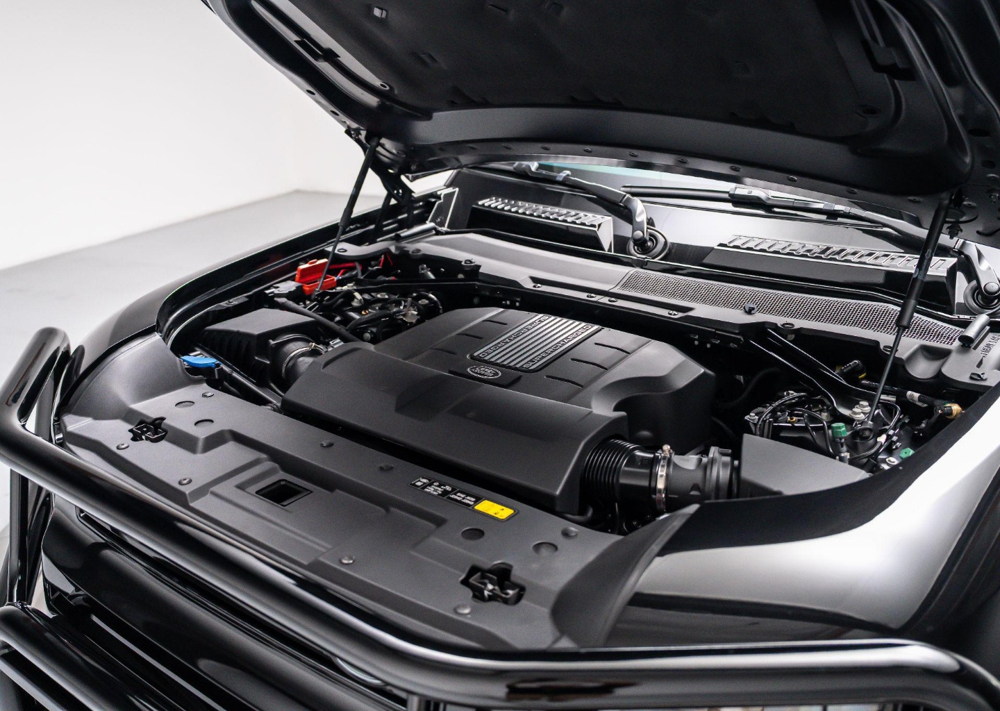 2025 Land Rover Defender X-Dynamic SE - Photo 32
