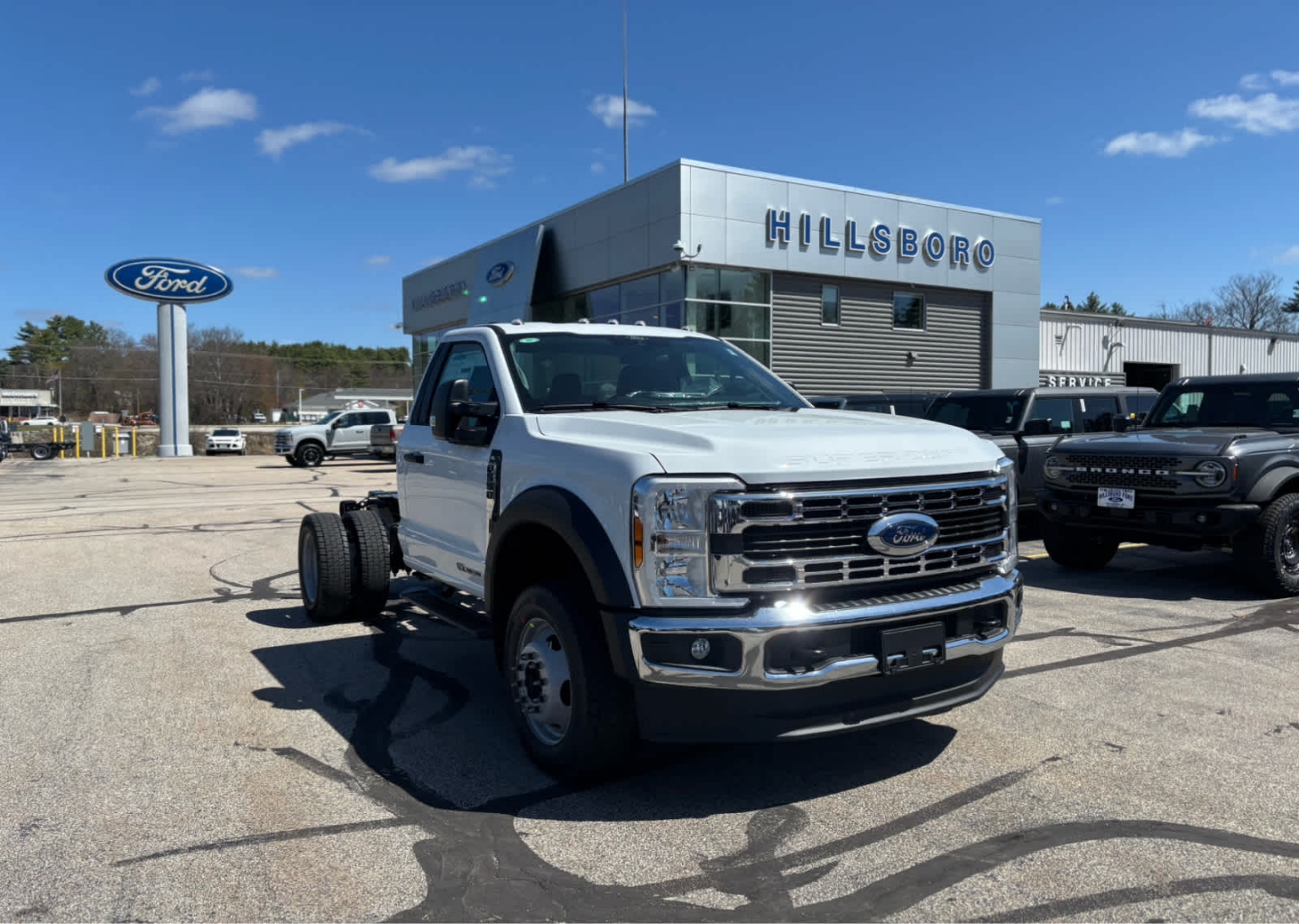 2026 Ford F-550 Super Duty Chassis Cab XL