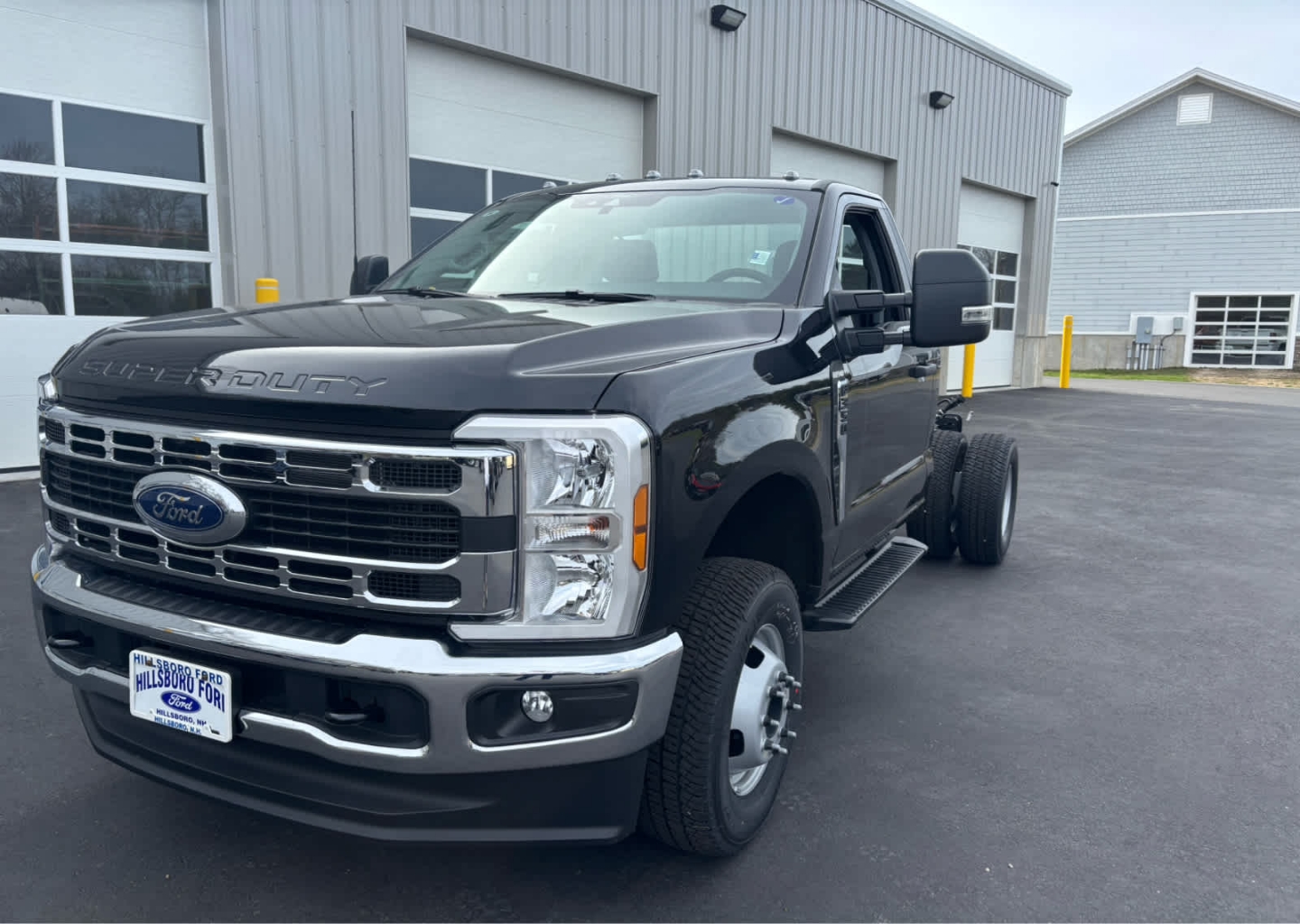 2026 Ford F-350 Super Duty Chassis Cab XL - Photo 18