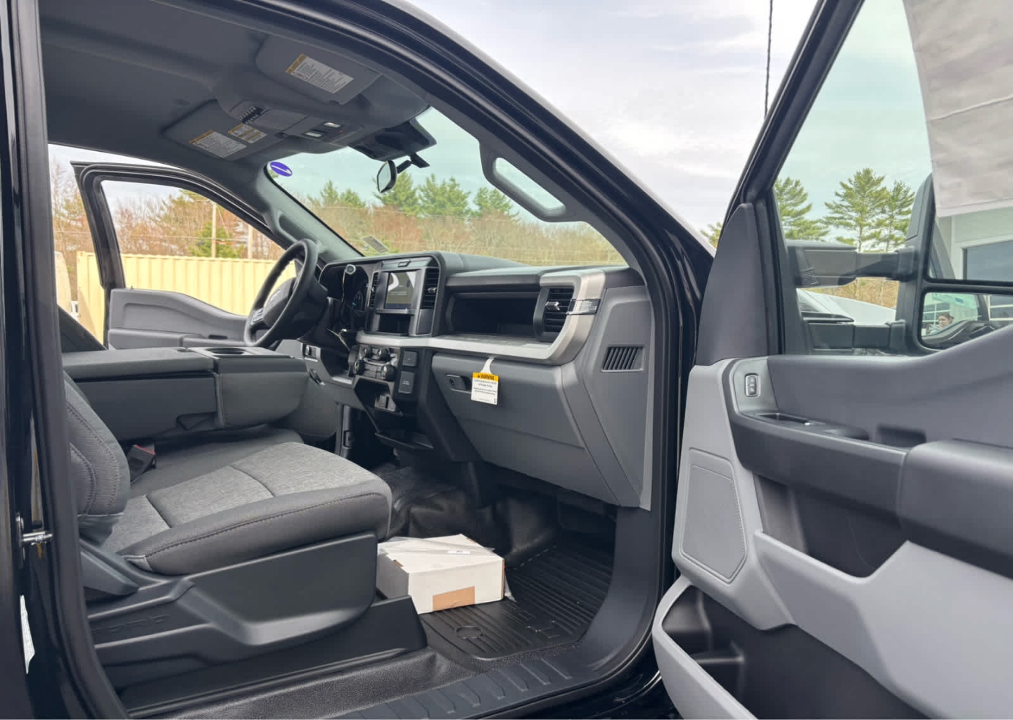 2026 Ford F-350 Super Duty Chassis Cab XL - Photo 22