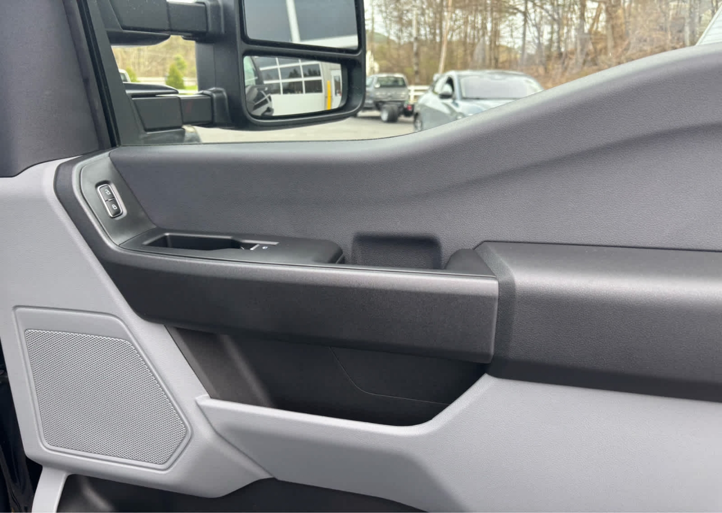 2026 Ford F-350 Super Duty Chassis Cab XL - Photo 23