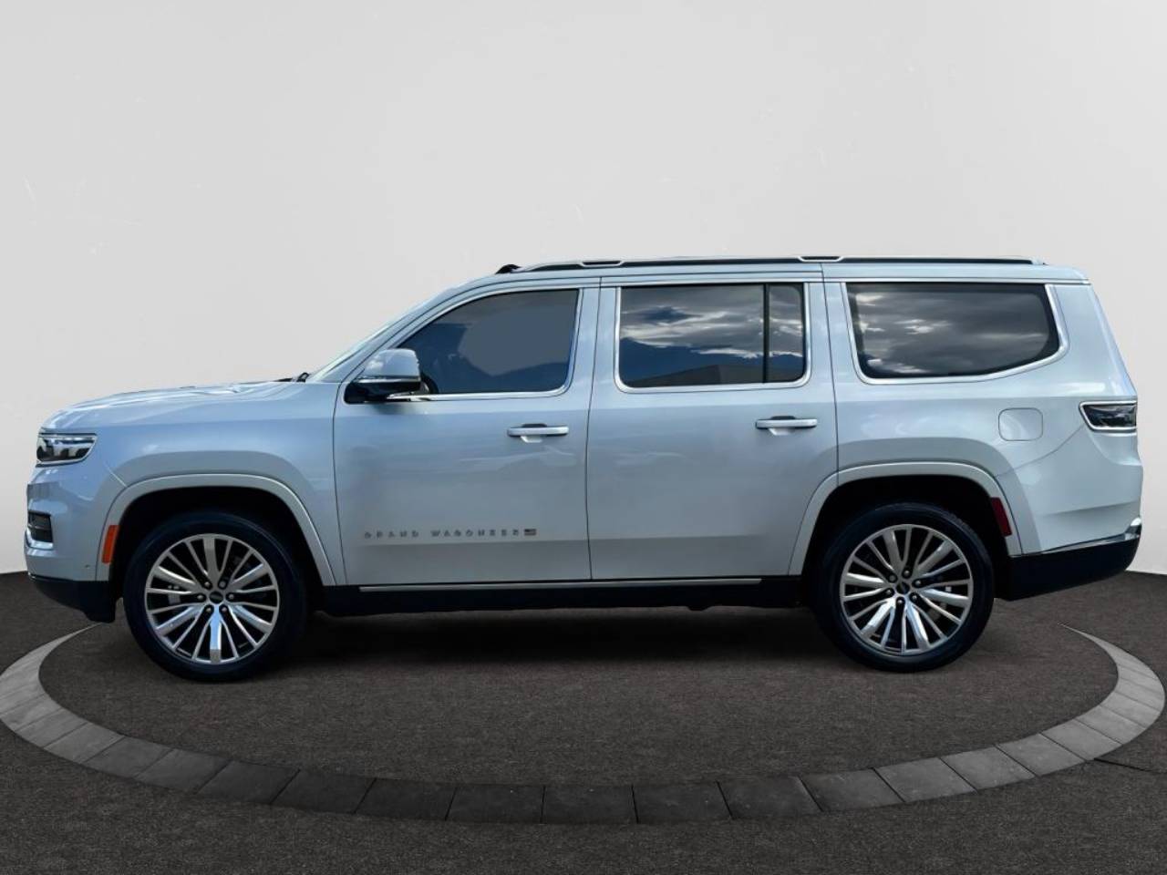 2022 Jeep Grand Wagoneer Series III - Photo 7