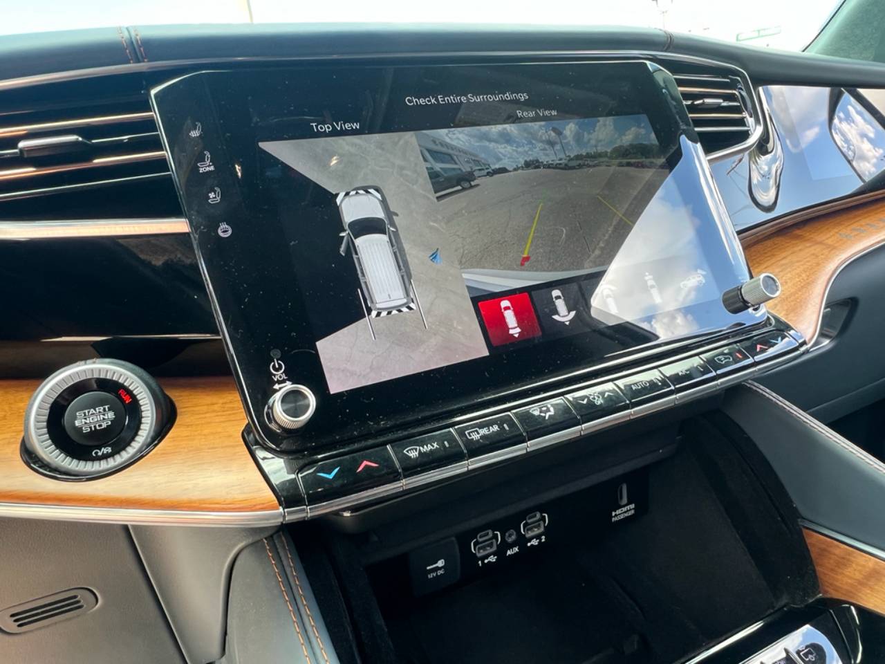 2022 Jeep Grand Wagoneer Series III - Photo 19