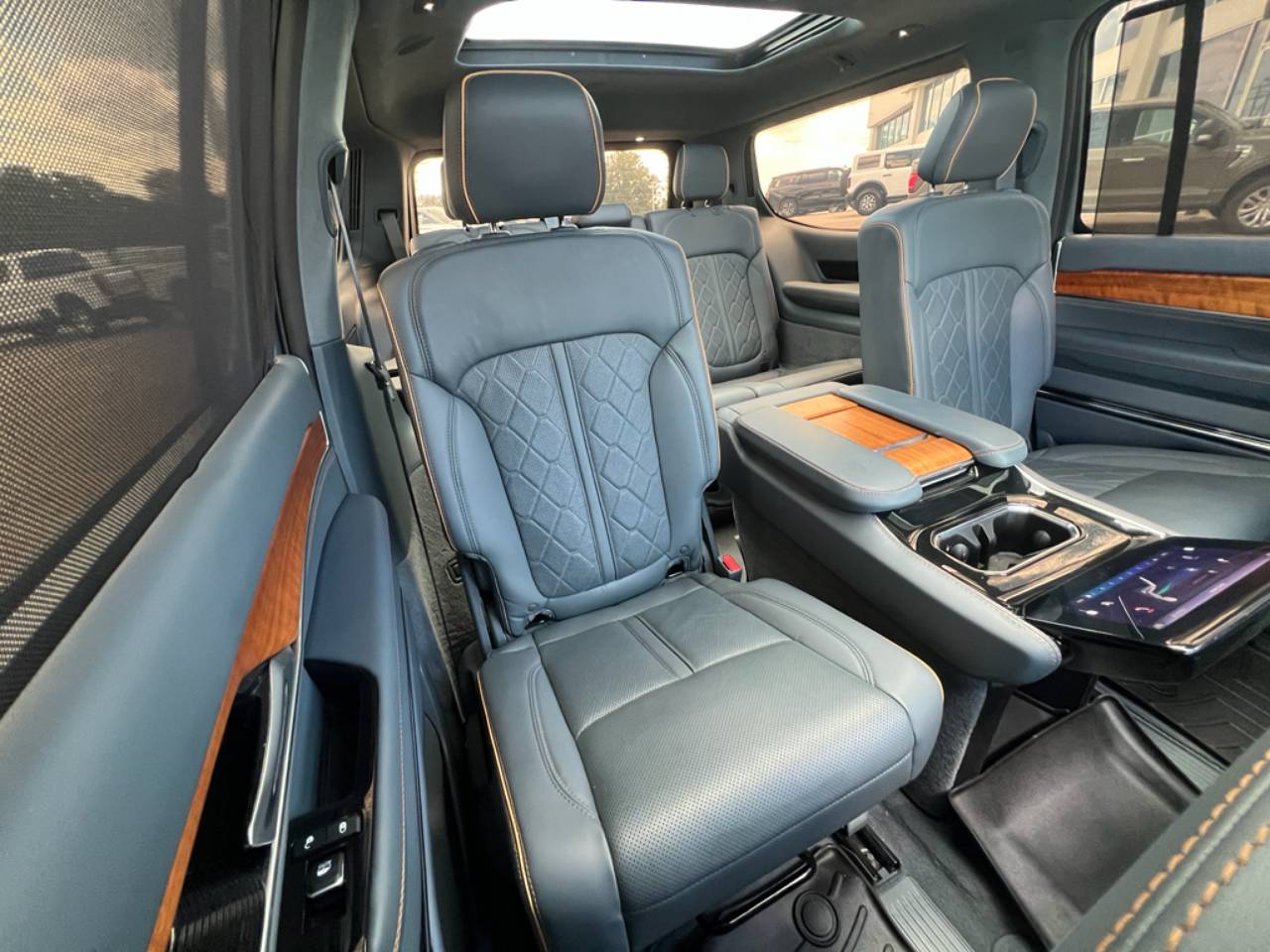 2022 Jeep Grand Wagoneer Series III - Photo 37