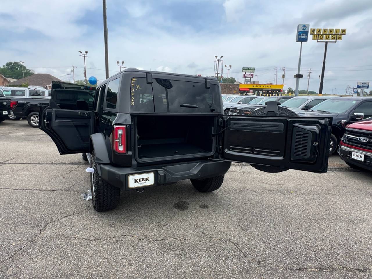 2025 Ford Bronco 4-Door Outer Banks - Photo 28