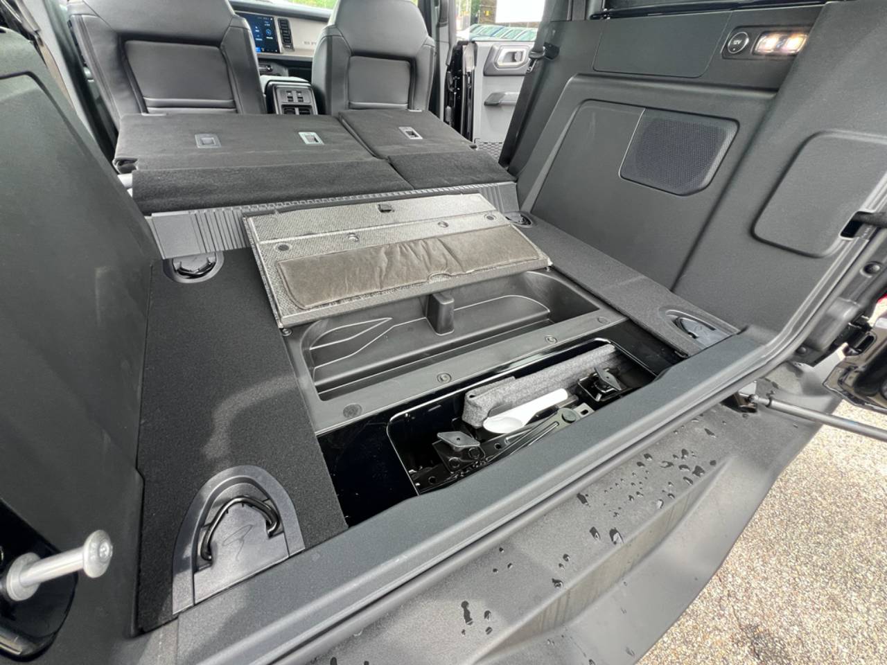 2025 Ford Bronco 4-Door Outer Banks - Photo 33