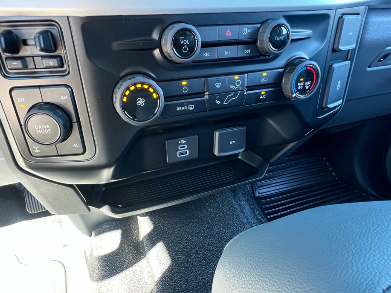 2026 Ford F-250 Super Duty XL - Photo 20