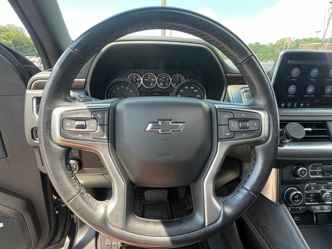 2021 Chevrolet Suburban Z71 - Photo 15