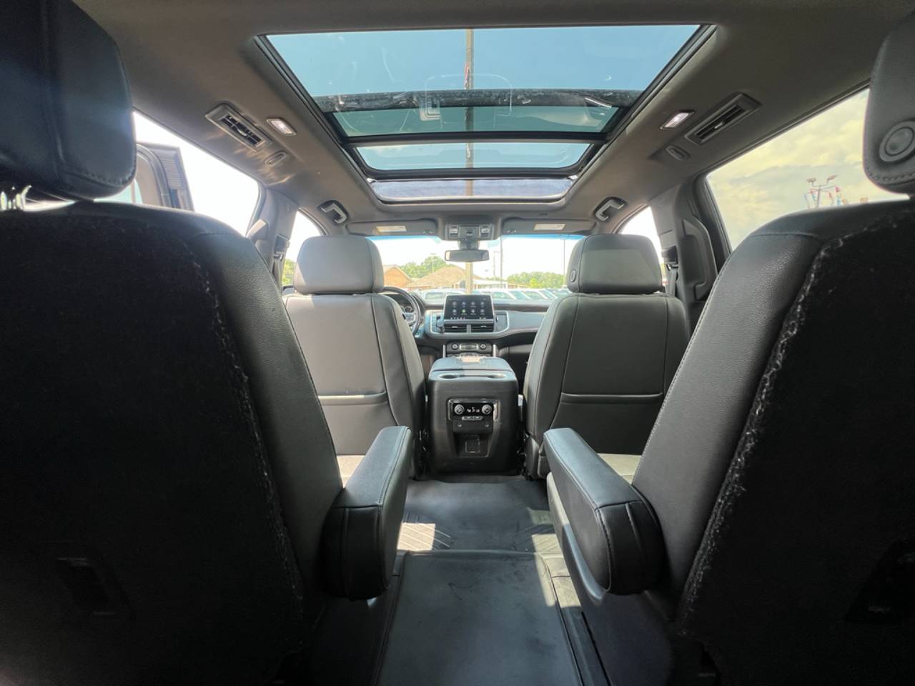 2021 Chevrolet Suburban Z71 - Photo 25