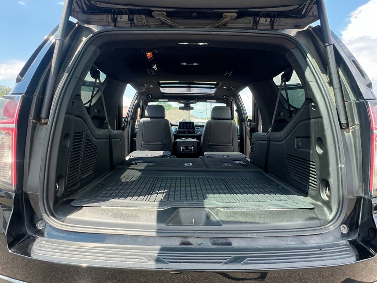 2021 Chevrolet Suburban Z71 - Photo 34