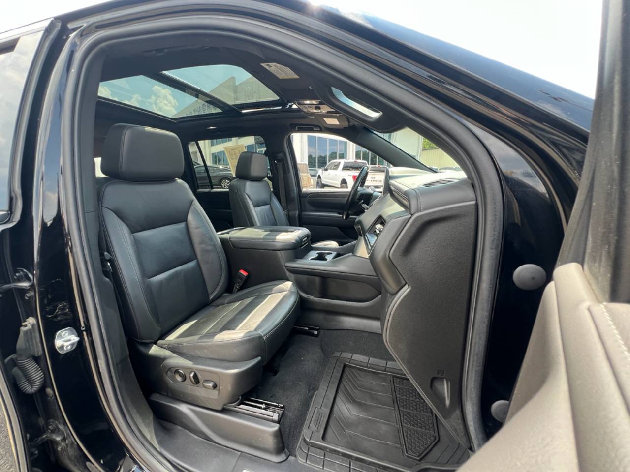 2021 Chevrolet Suburban Z71 - Photo 39