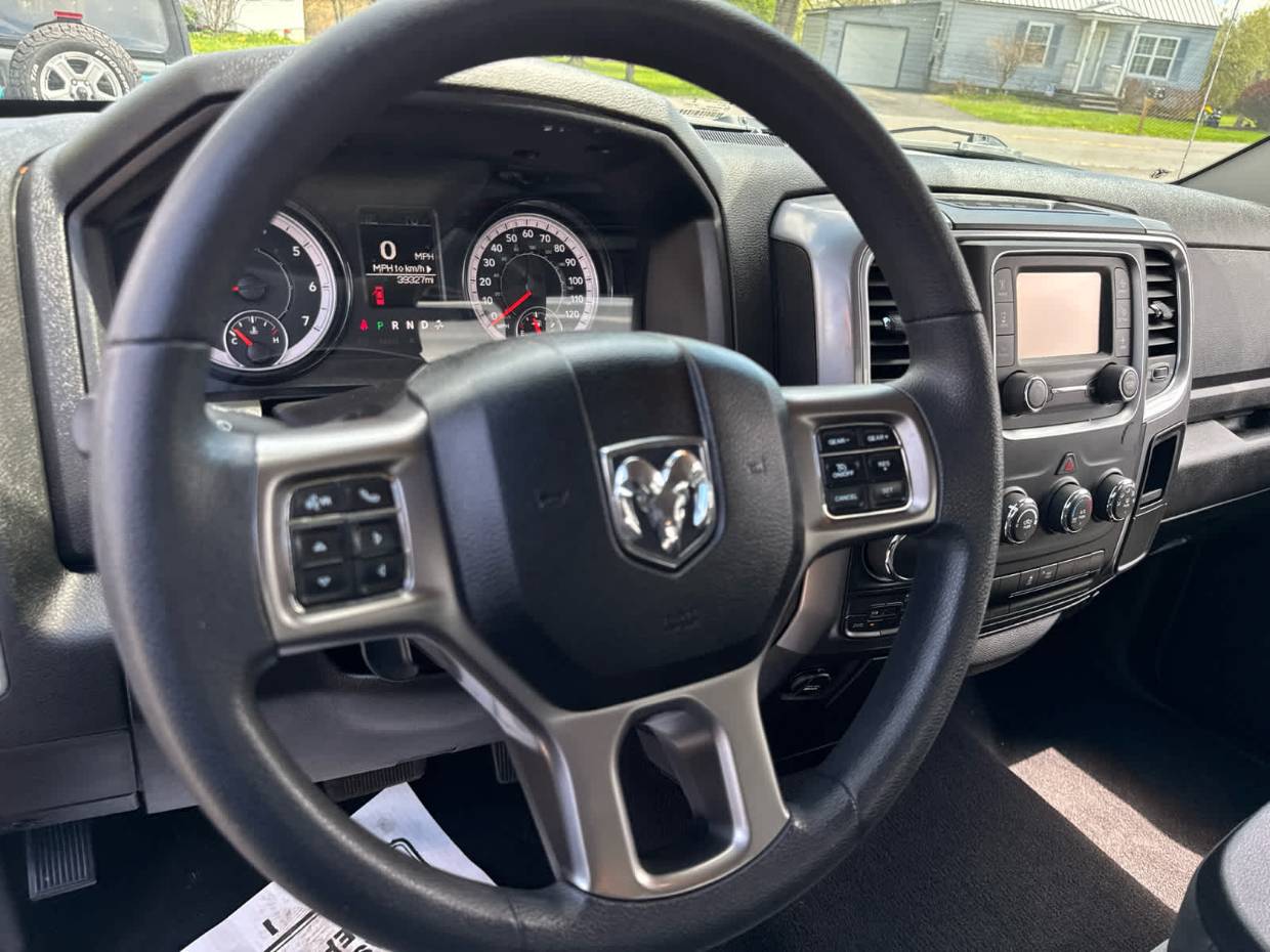 2024 RAM Ram 1500 Classic SLT - Photo 15