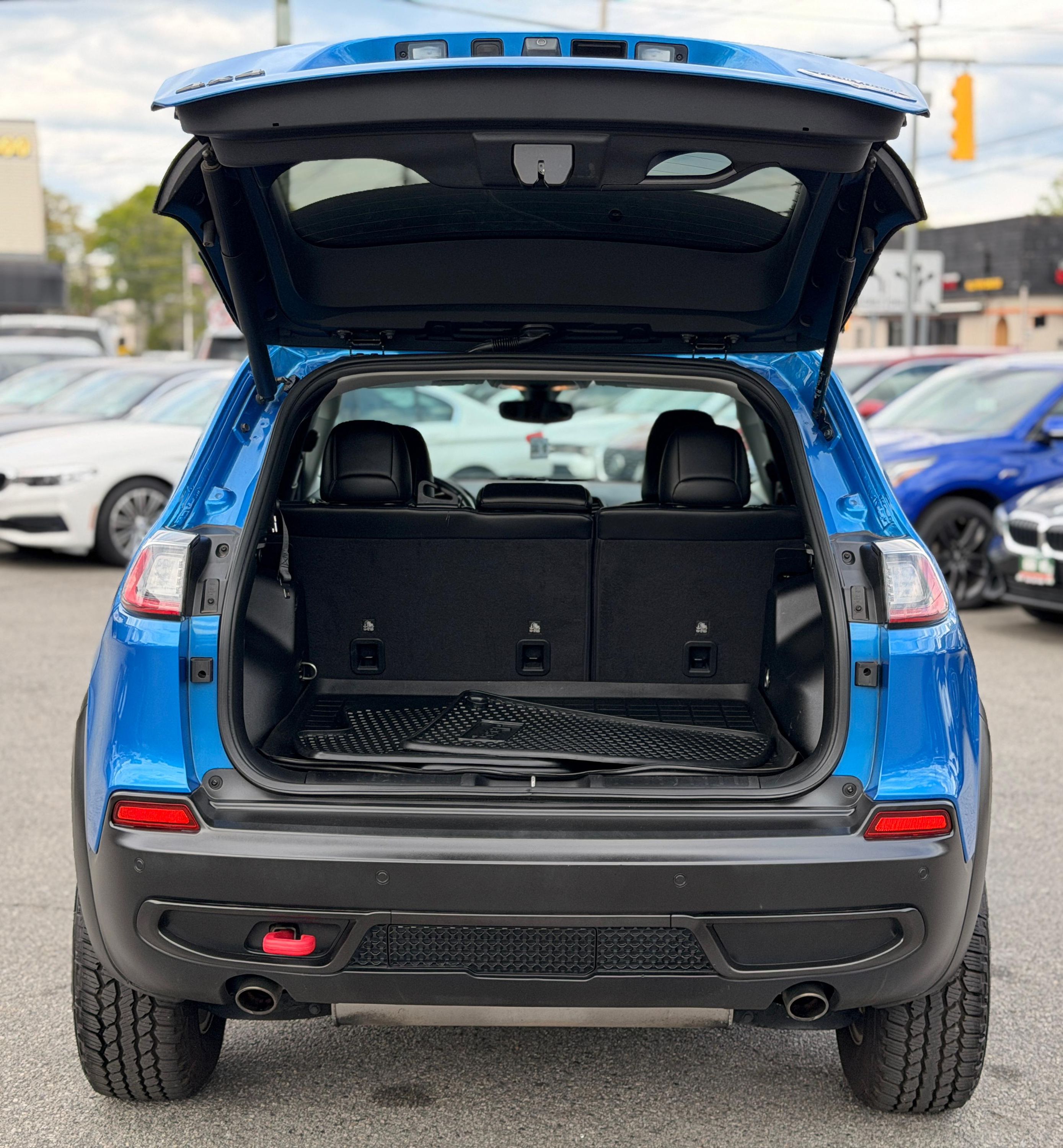 2020 Jeep Cherokee Trailhawk - Photo 9