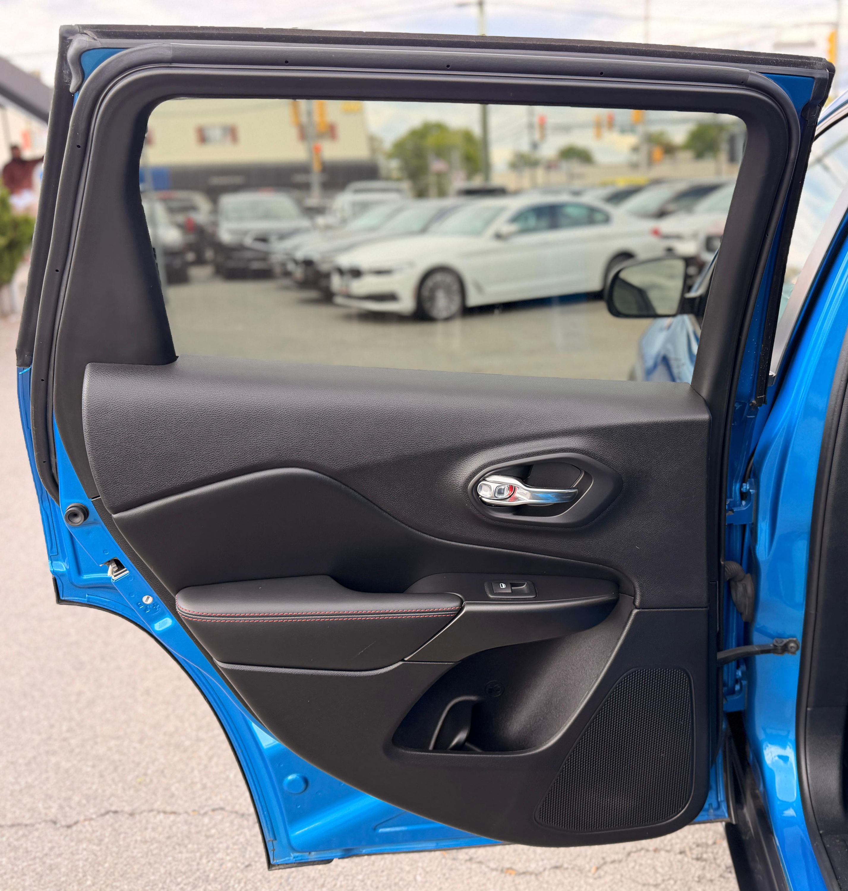 2020 Jeep Cherokee Trailhawk - Photo 17