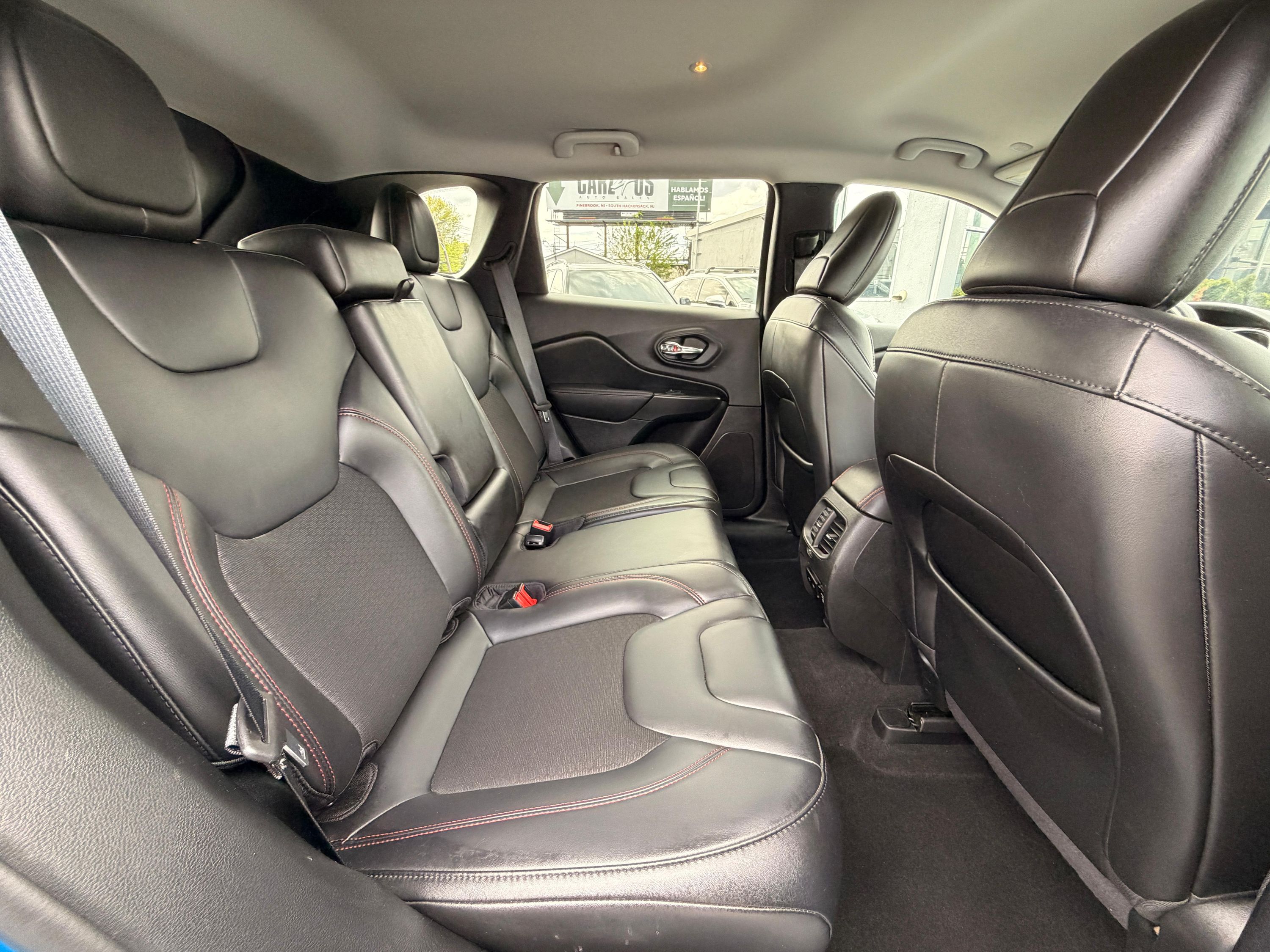 2020 Jeep Cherokee Trailhawk - Photo 21