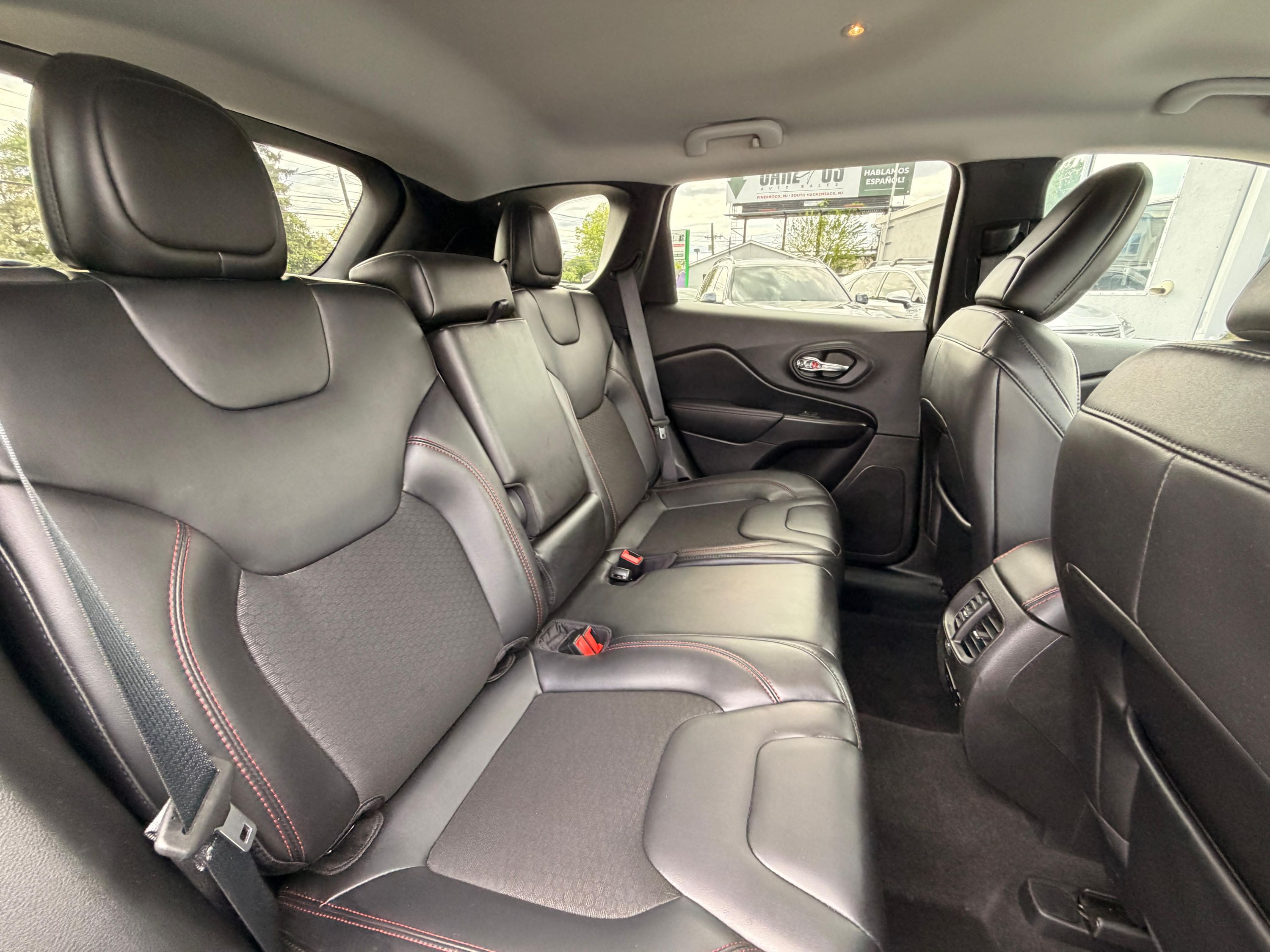 2020 Jeep Cherokee Trailhawk - Photo 22