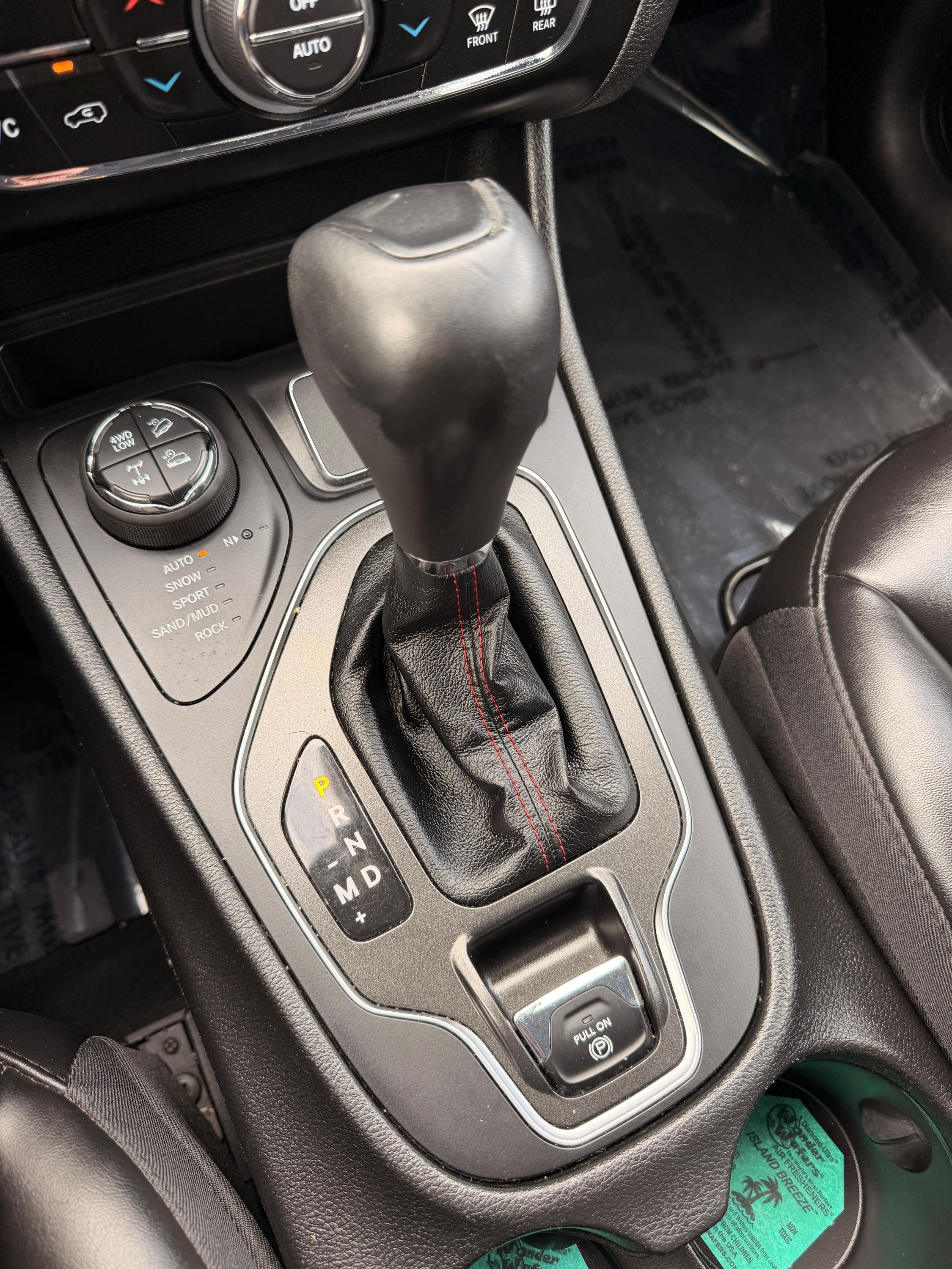 2020 Jeep Cherokee Trailhawk - Photo 34