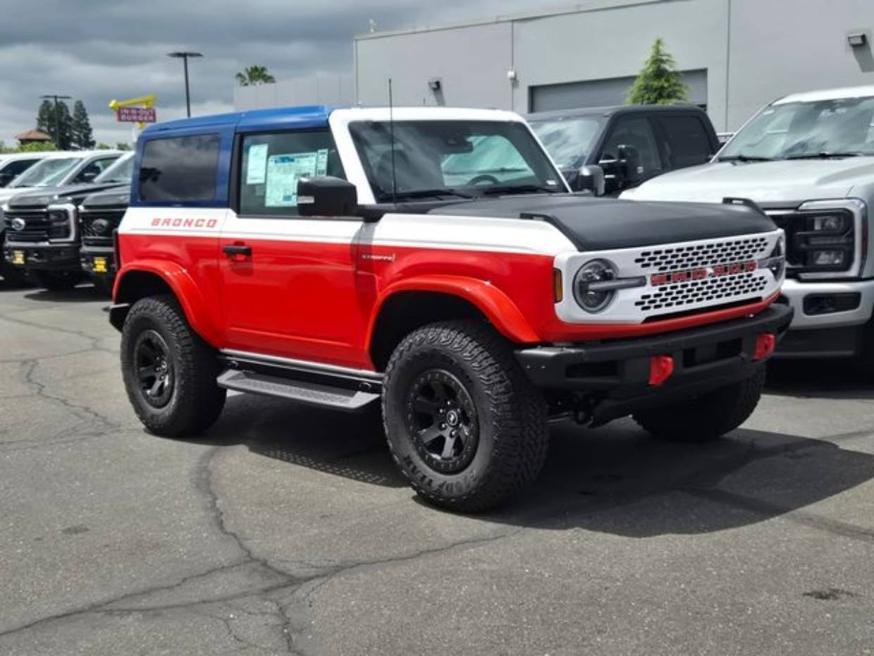 2025 Ford Bronco 2-Door