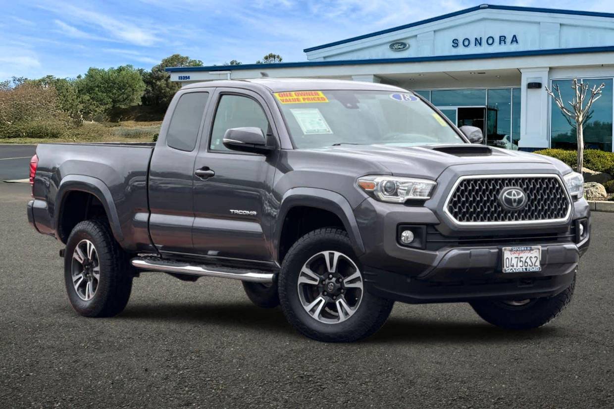 Used 2018 Toyota Tacoma TRD Sport with VIN 5TFRZ5CN2JX067760 for sale in Sonora, CA