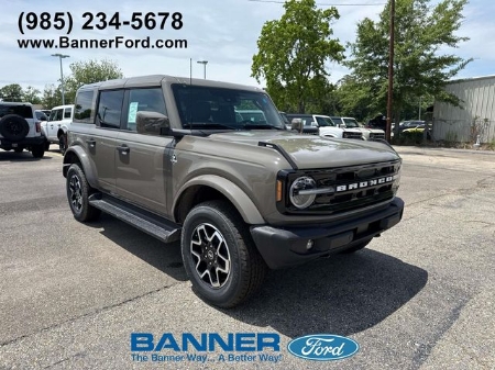 2026 Ford Bronco Outer Banks