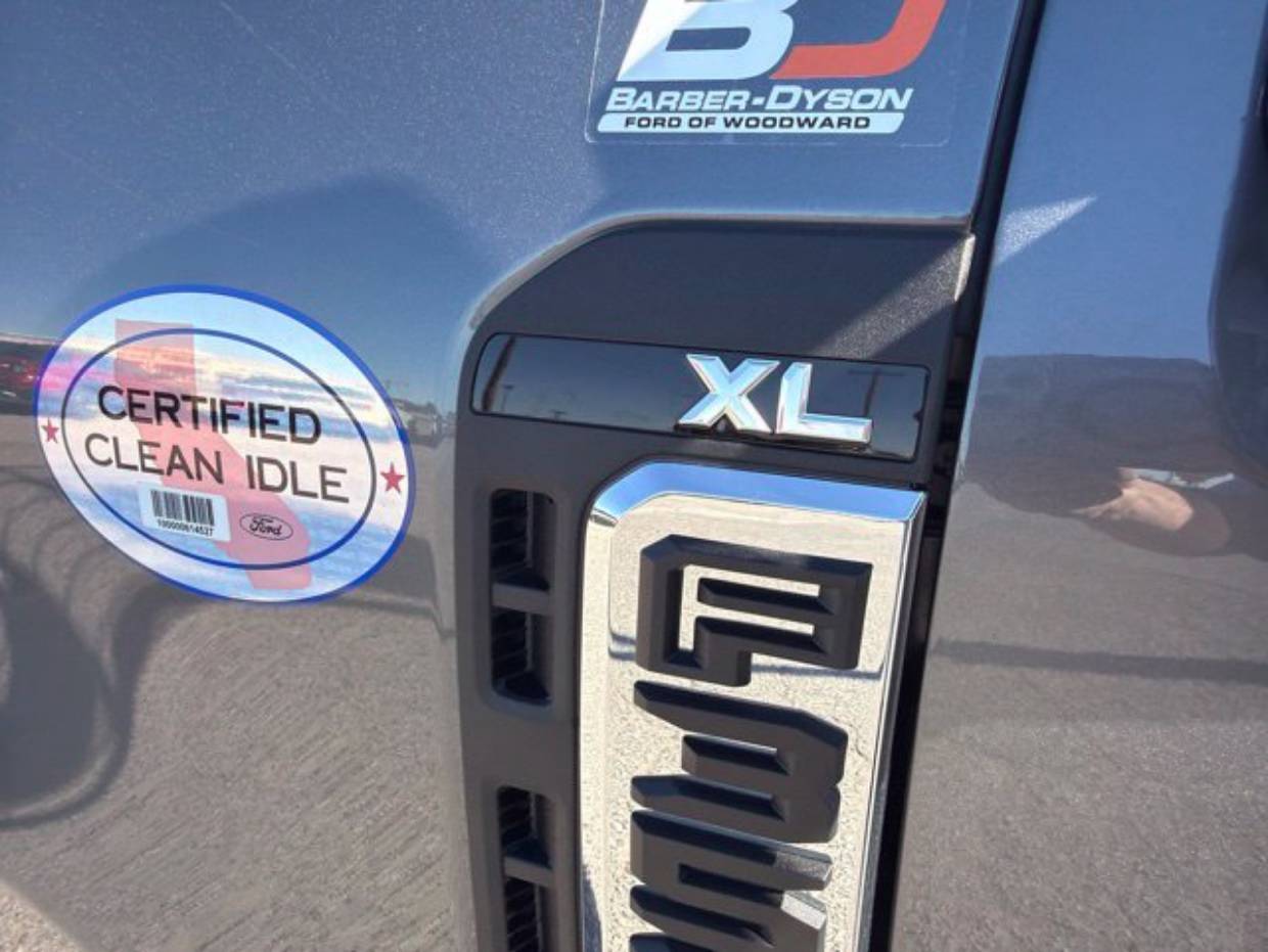 2026 Ford F-350 Super Duty Chassis Cab XL - Photo 6