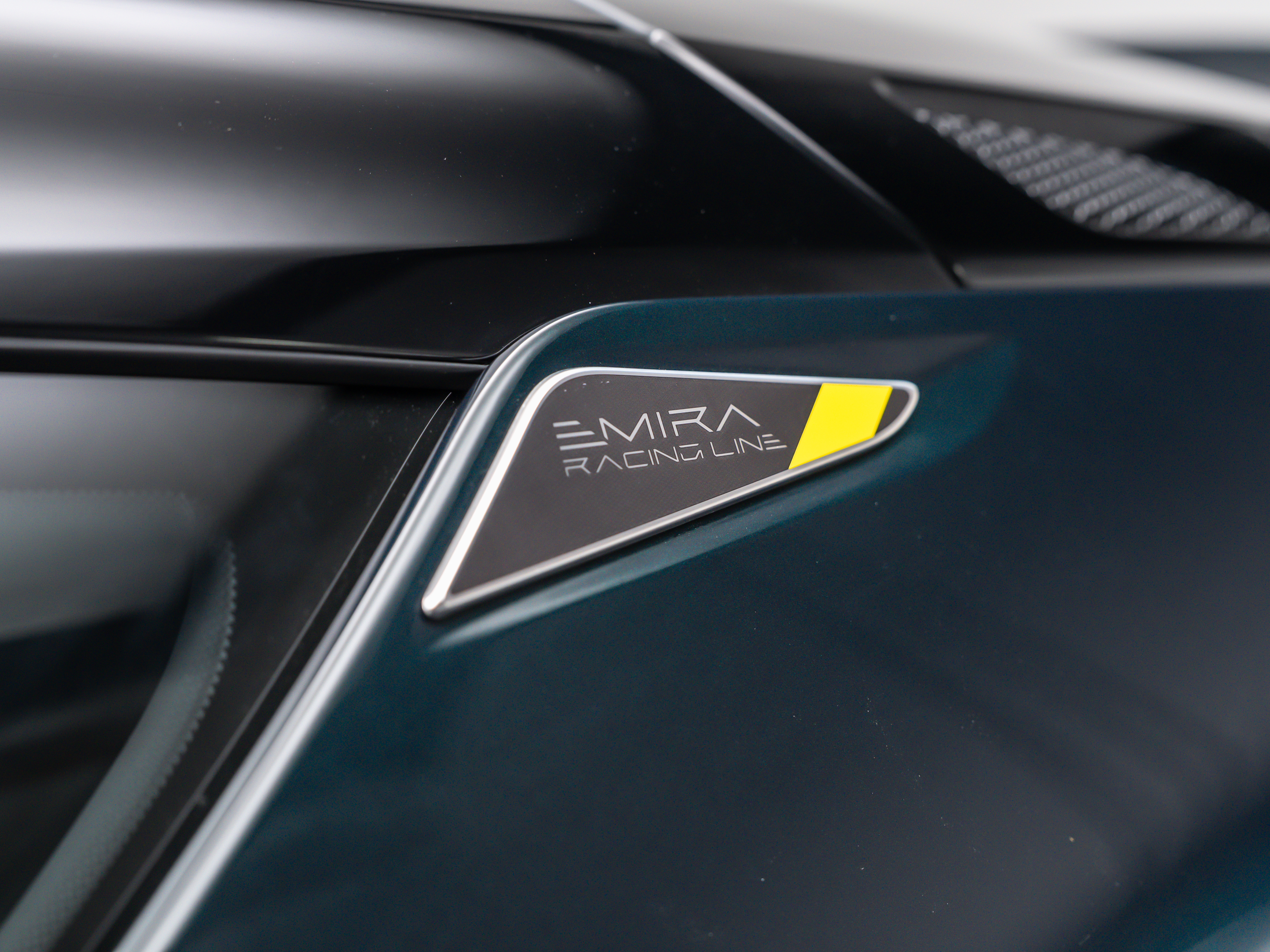 2026 Lotus Emira Turbo SE - Photo 14