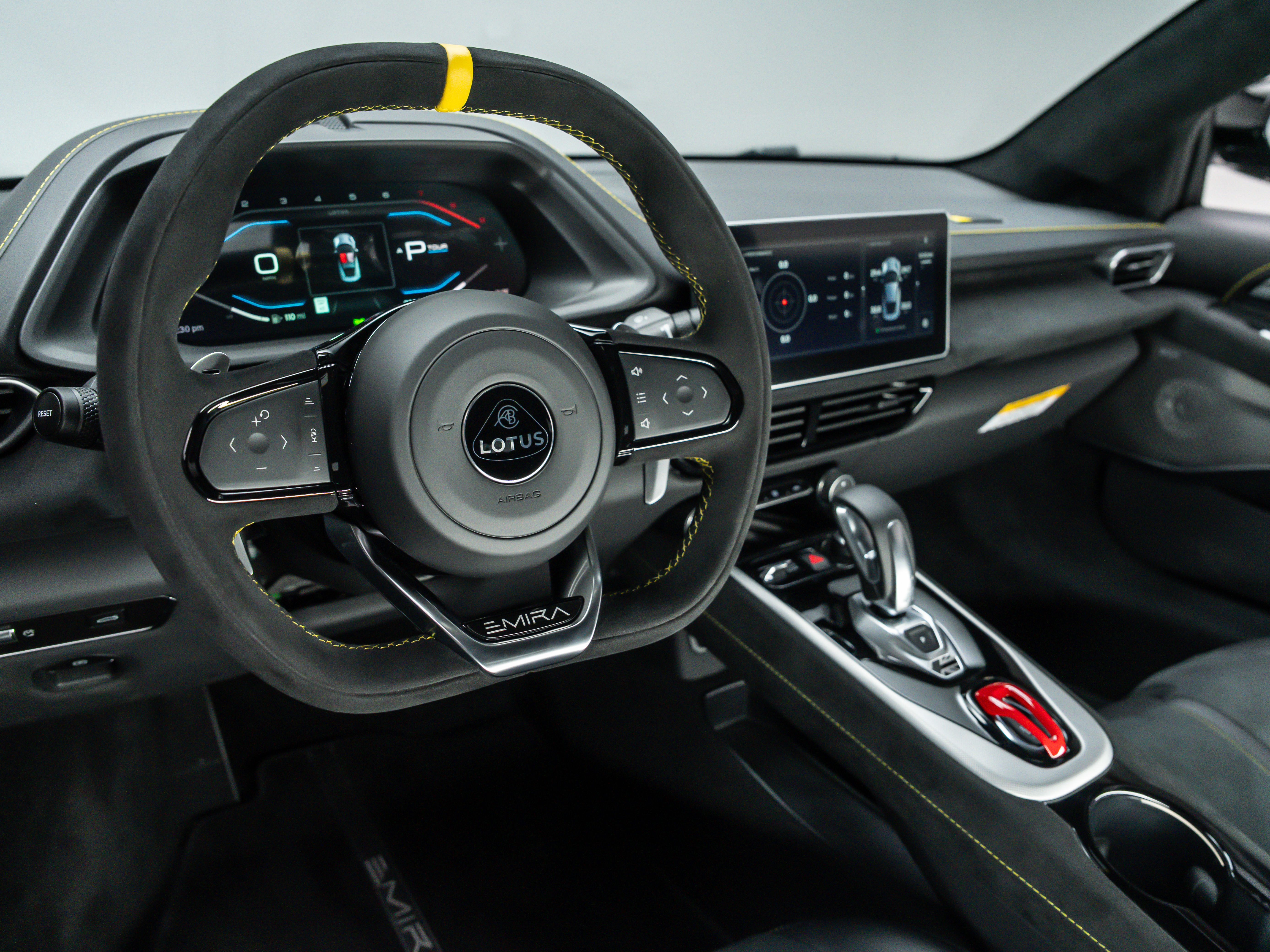 2026 Lotus Emira Turbo SE - Photo 20